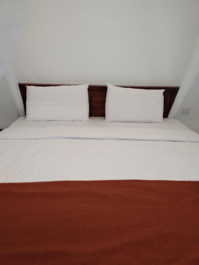 Holly House Homestay Ella Bagian luar foto