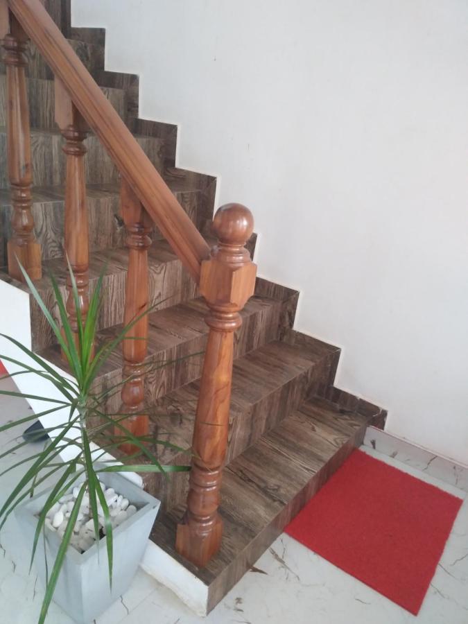 Holly House Homestay Ella Bagian luar foto