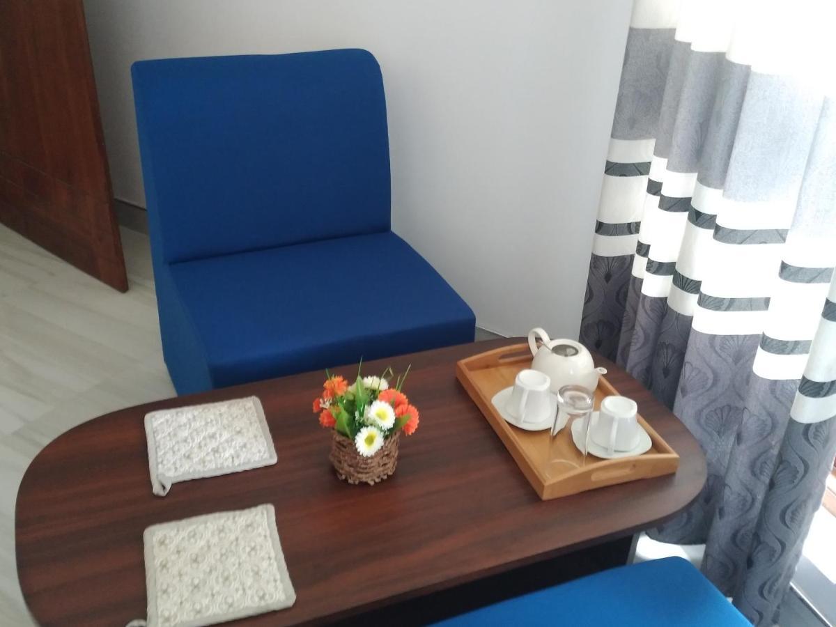 Holly House Homestay Ella Bagian luar foto