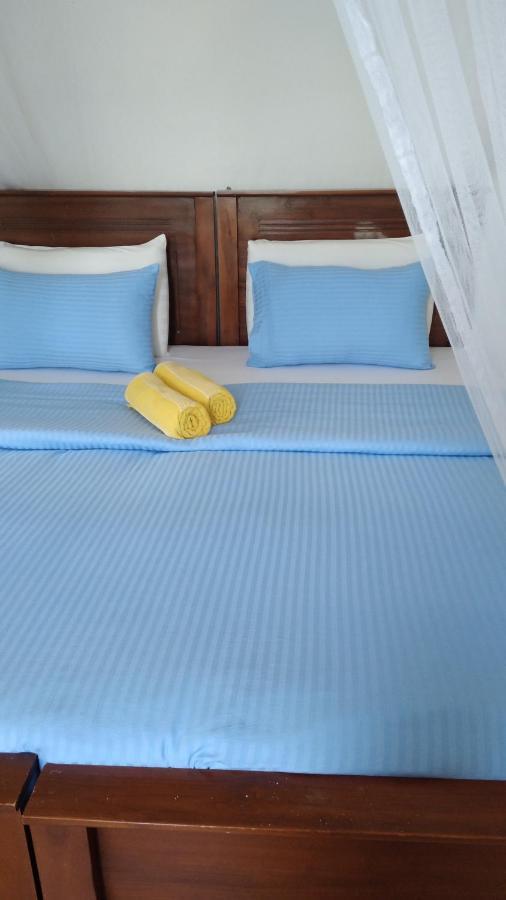 Holly House Homestay Ella Bagian luar foto