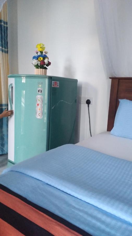 Holly House Homestay Ella Bagian luar foto
